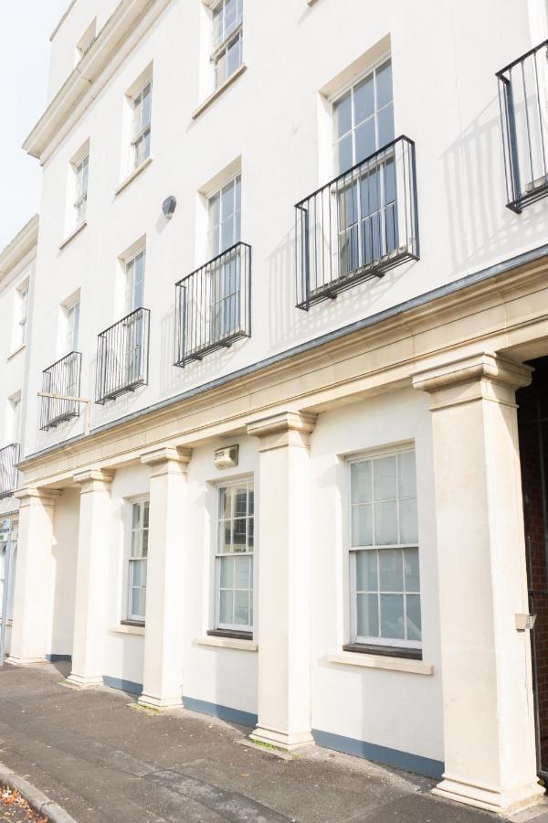 Spa Court Cheltenham Zewnętrze zdjęcie